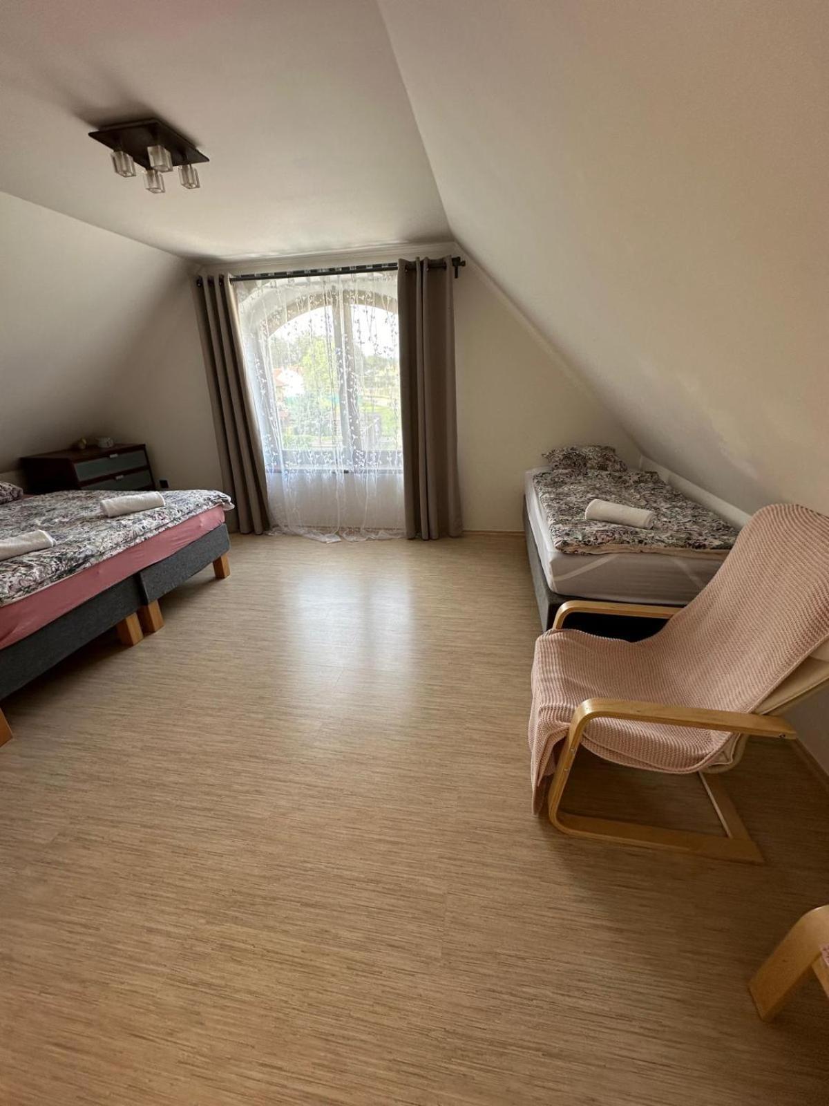 Apartman Lipa Микулов Экстерьер фото