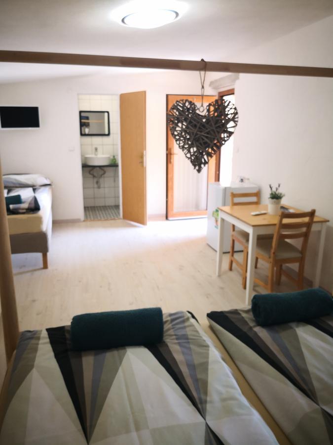 Apartman Lipa Микулов Экстерьер фото